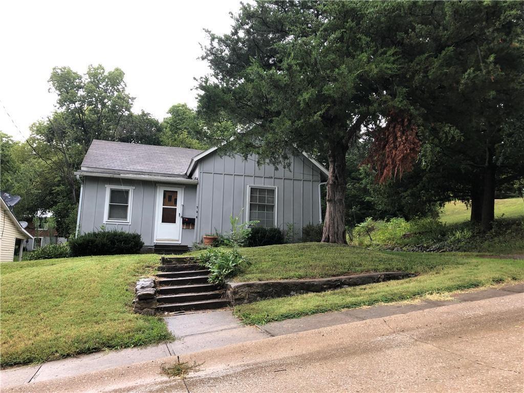 Homes for sale in Excelsior Springs, MO | 724 Hazel St, Excelsior Springs, MO 64024 | MLS# 2631668