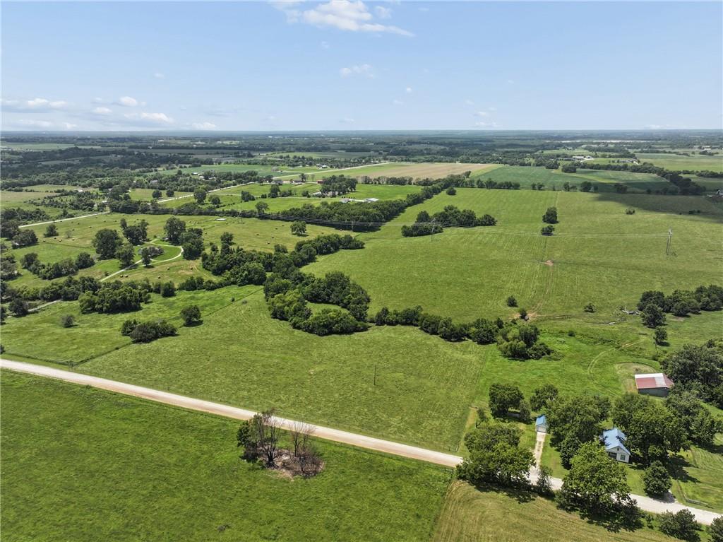 1st image of 00001 Mission Belleview Rd, Louisburg, KS 66053 | MLS# 2631700