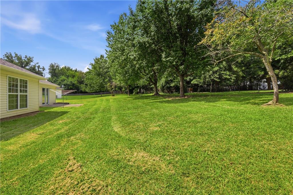 22nd image of 392 Hazelwood Dr, Warrensburg, MO 64093 | MLS# 2631710