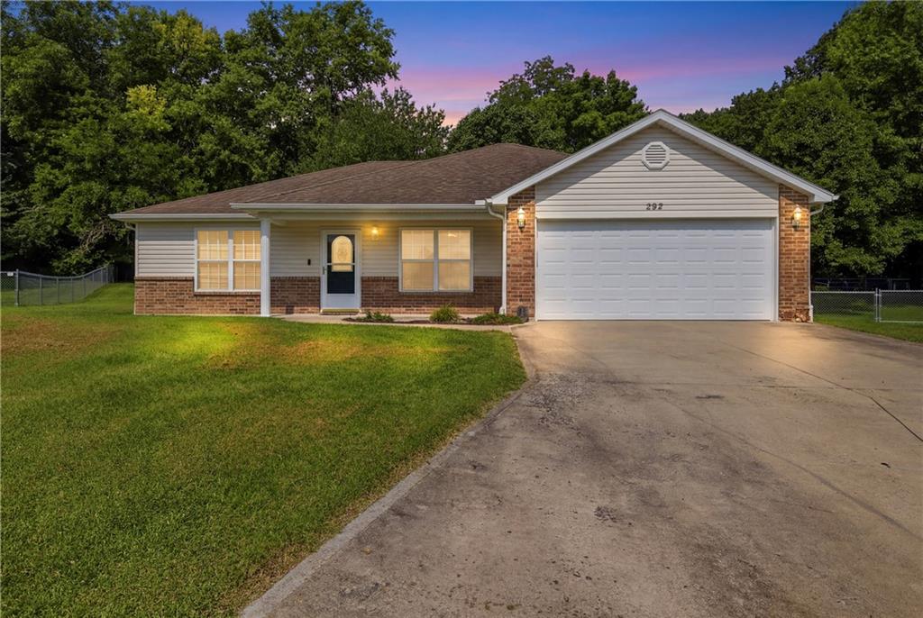 2nd image of 392 Hazelwood Dr, Warrensburg, MO 64093 | MLS# 2631710