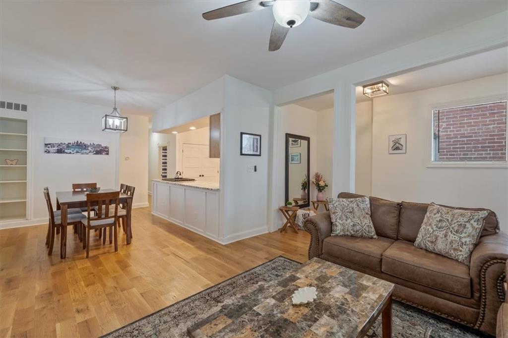 Photo 4 of Single family home for sale at 3921 Central St, Kansas City, MO 64111 | MLS# 2631722 | Listing updated on 2026-09-02