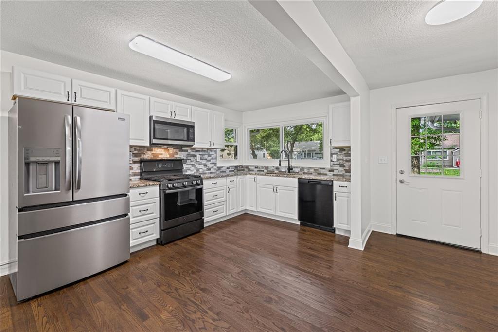 2nd image of 612 S Sherman Ave, Olathe, KS 66061 | MLS# 2631762