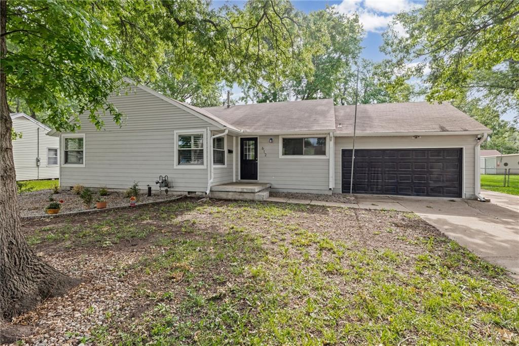 1st image of 612 S Sherman Ave, Olathe, KS 66061 | MLS# 2631762