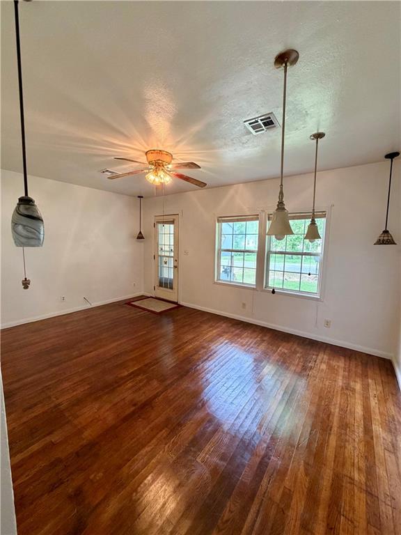 4th image of 1900 Home Circle St, Coffeyville, KS 67337 | MLS# 2631783