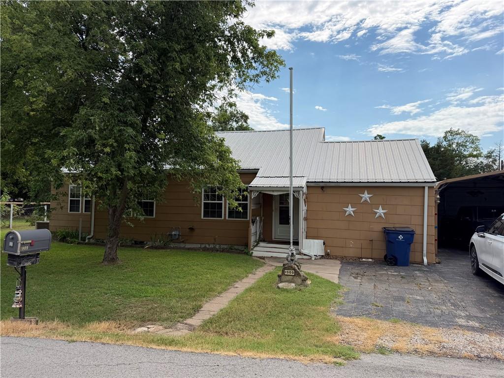 29th image of 1900 Home Circle St, Coffeyville, KS 67337 | MLS# 2631783