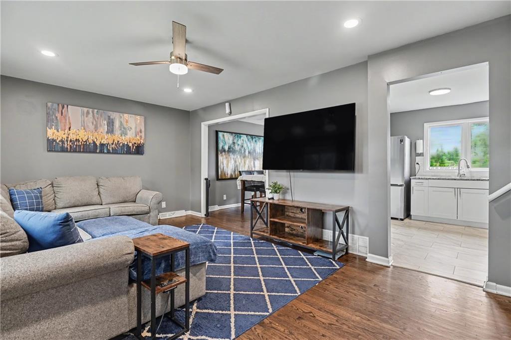 2nd image of 715 Colbern St, Belton, MO 64012 | MLS# 2631796