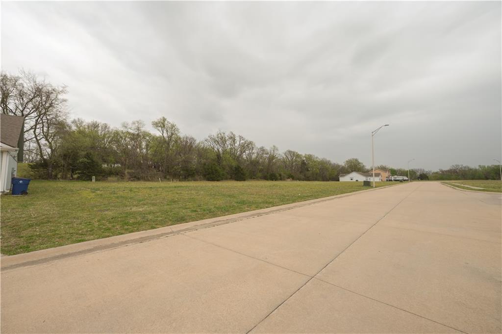 3rd image of 202 E John St, Coffeyville, KS 67337 | MLS# 2631797