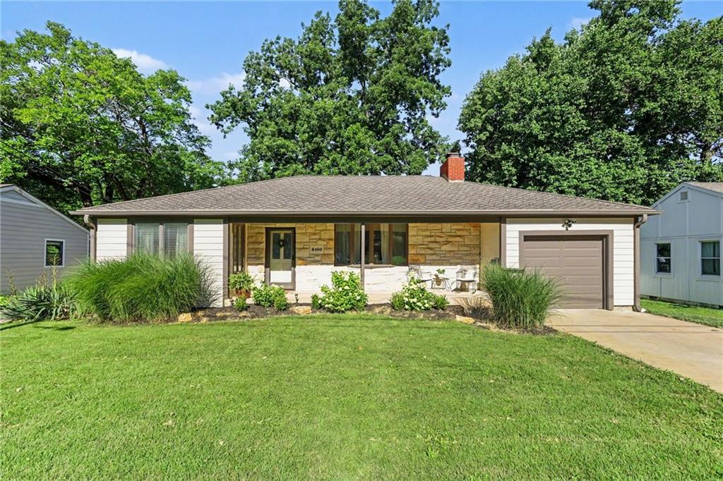 1st image of 8400 Riggs St, Overland Park, KS 66212 | MLS# 2631799