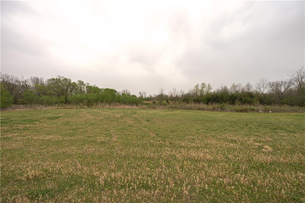 1st image of 00000 E Polk St, Coffeyville, KS 67337 | MLS# 2631800