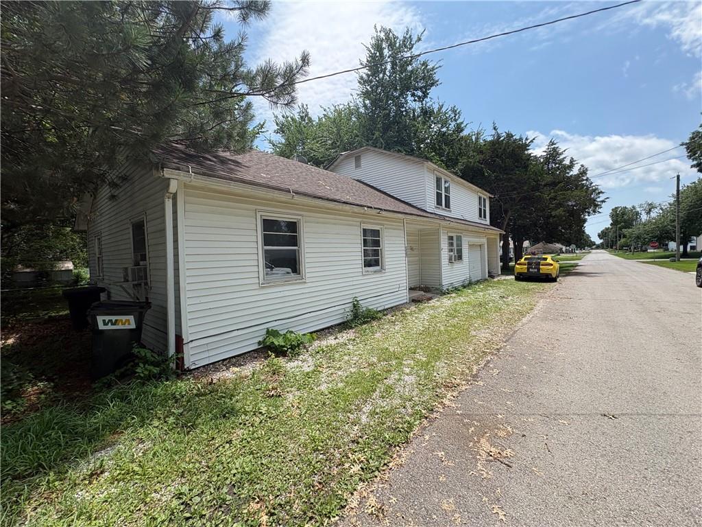 Homes for sale in Louisburg, KS | 605 Olive St, Louisburg, KS 66053 | MLS# 2631806