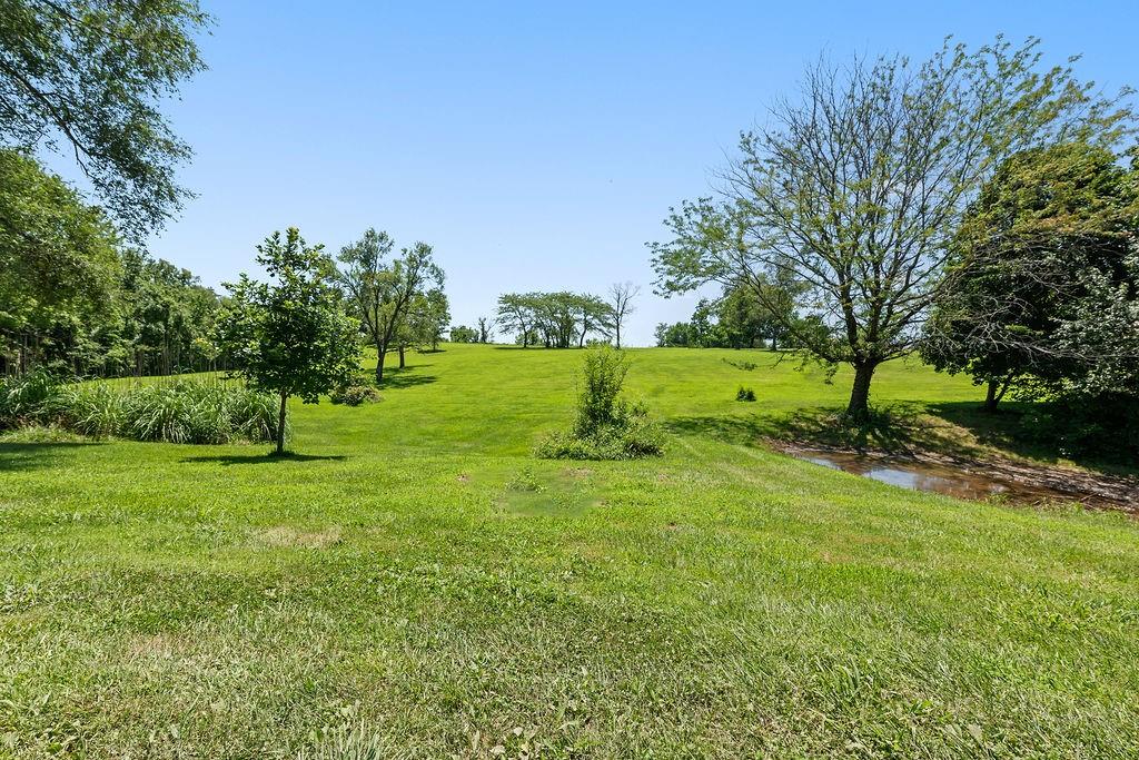 5th image of 1354 Woodland Rd, Oak Grove, MO 64075 | MLS# 2631808