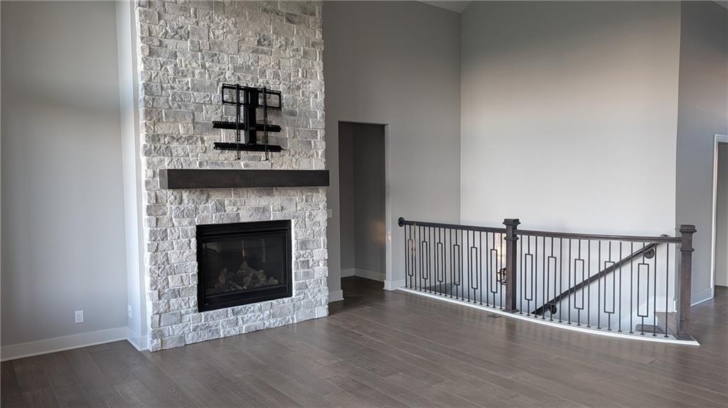 3rd image of 1205 Hampton Dr, Raymore, MO 64083 | MLS# 2631814