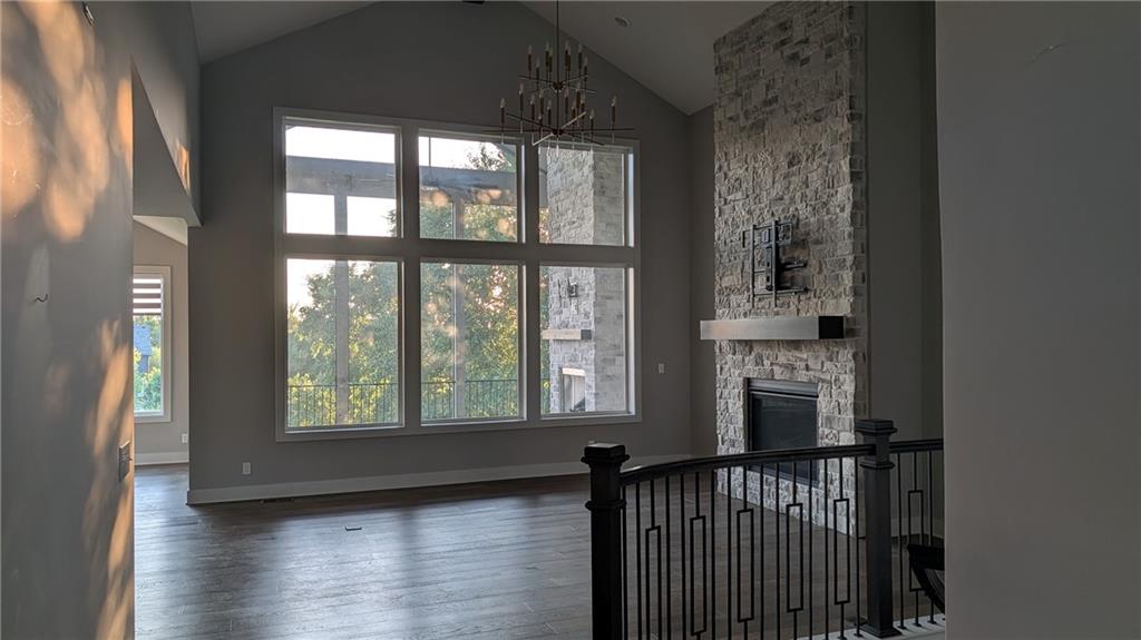 2nd image of 1205 Hampton Dr, Raymore, MO 64083 | MLS# 2631814