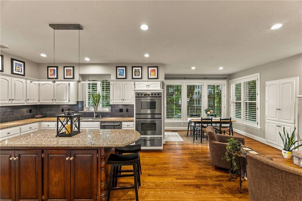 3rd image of 13212 Fontana St, Leawood, KS 66209 | MLS# 2631833