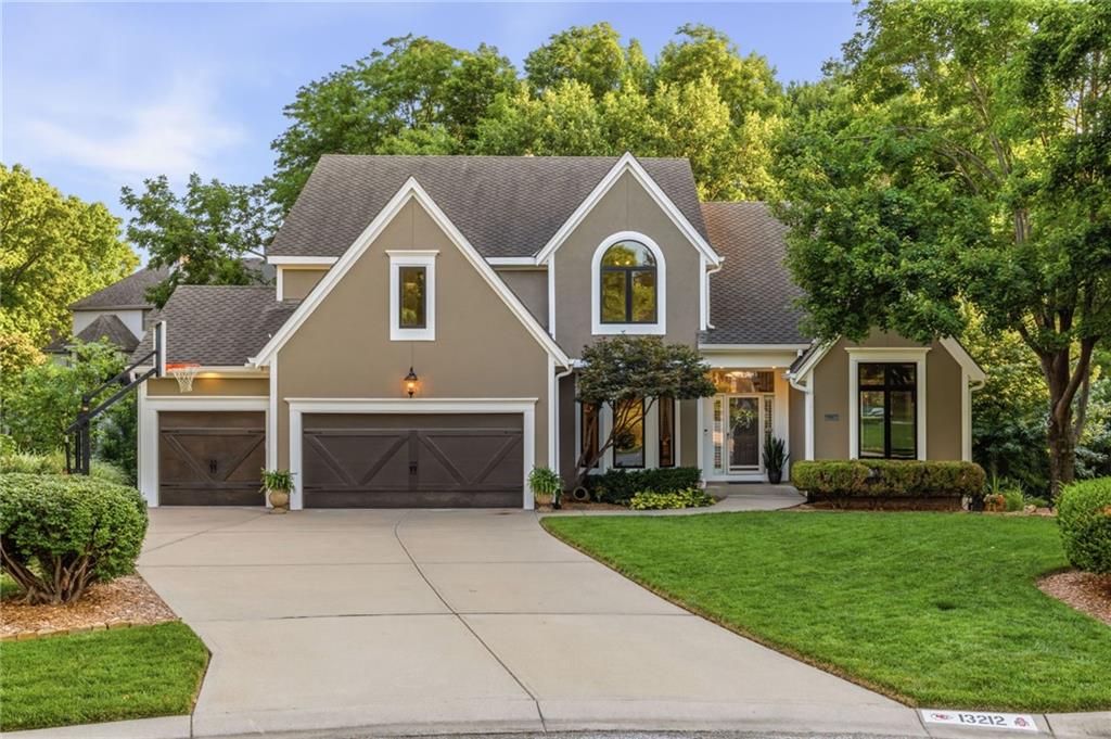1st image of 13212 Fontana St, Leawood, KS 66209 | MLS# 2631833