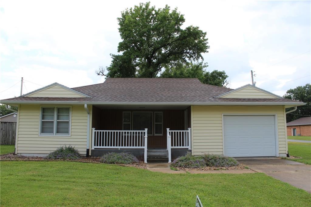 Homes for sale in Humboldt, KS | 1103 Signor St, Humboldt, KS 66748 | MLS# 2631847