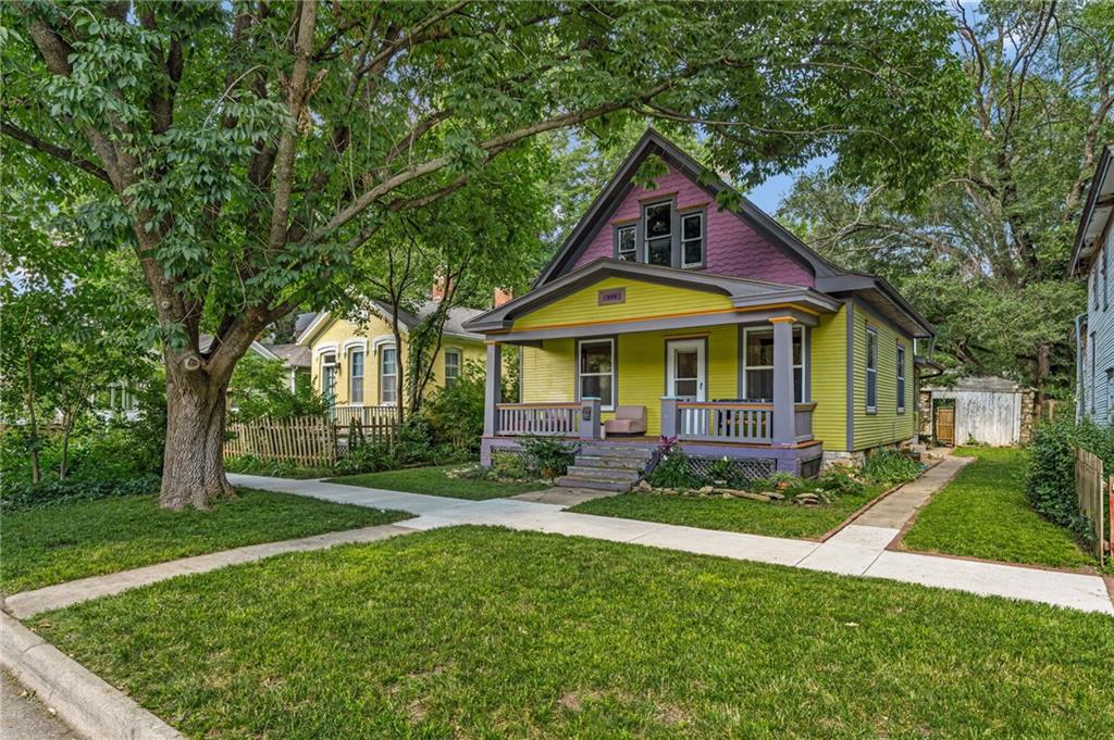 Homes for sale in Lawrence, KS | 920 Connecticut St, Lawrence, KS 66044 | MLS# 2631863