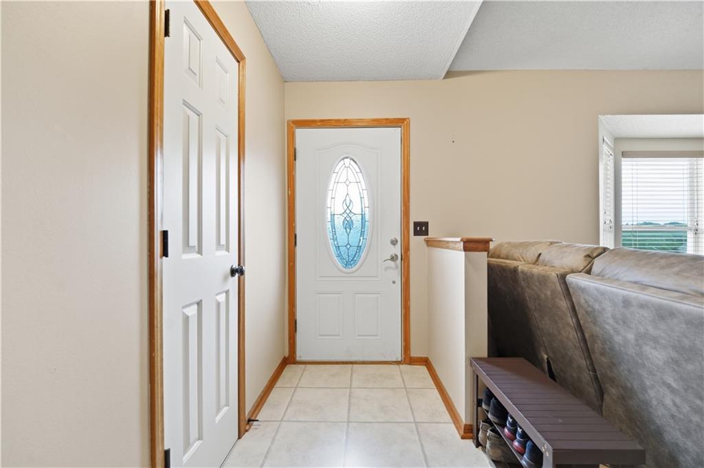 3rd image of 2136 Sw Sterling Dr, Lees Summit, MO 64081 | MLS# 2631881