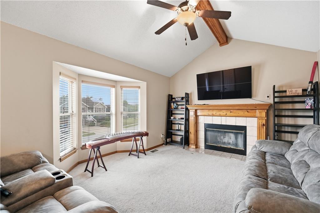 4th image of 2136 Sw Sterling Dr, Lees Summit, MO 64081 | MLS# 2631881