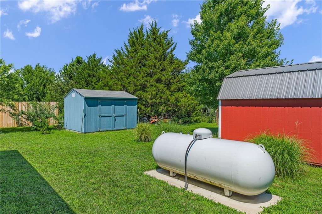 Homes for sale in Mc Louth, KS | 5365 Choctaw Ln, Mc Louth, KS 66054 | MLS# 2631906
