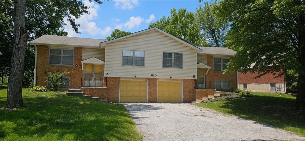 1st image of 610 Ne Lynn St, Lees Summit, MO 64063 | MLS# 2631914