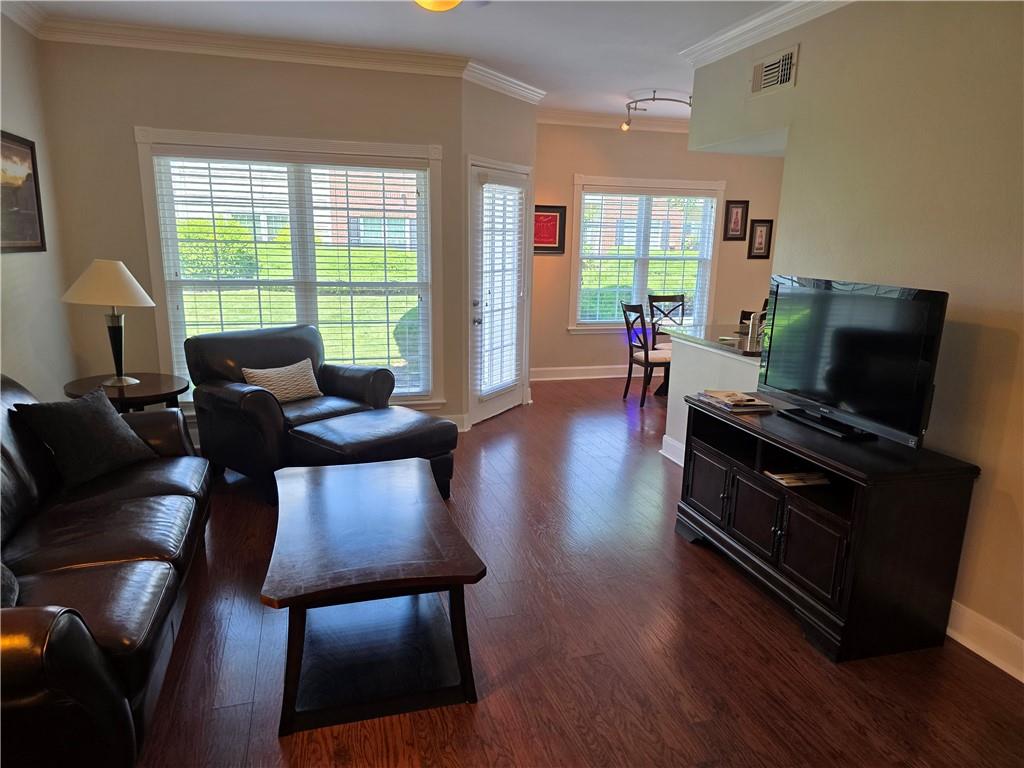 3rd image of Tomahawk Creek Pkwy, Leawood, KS 66211 | MLS# 2631930