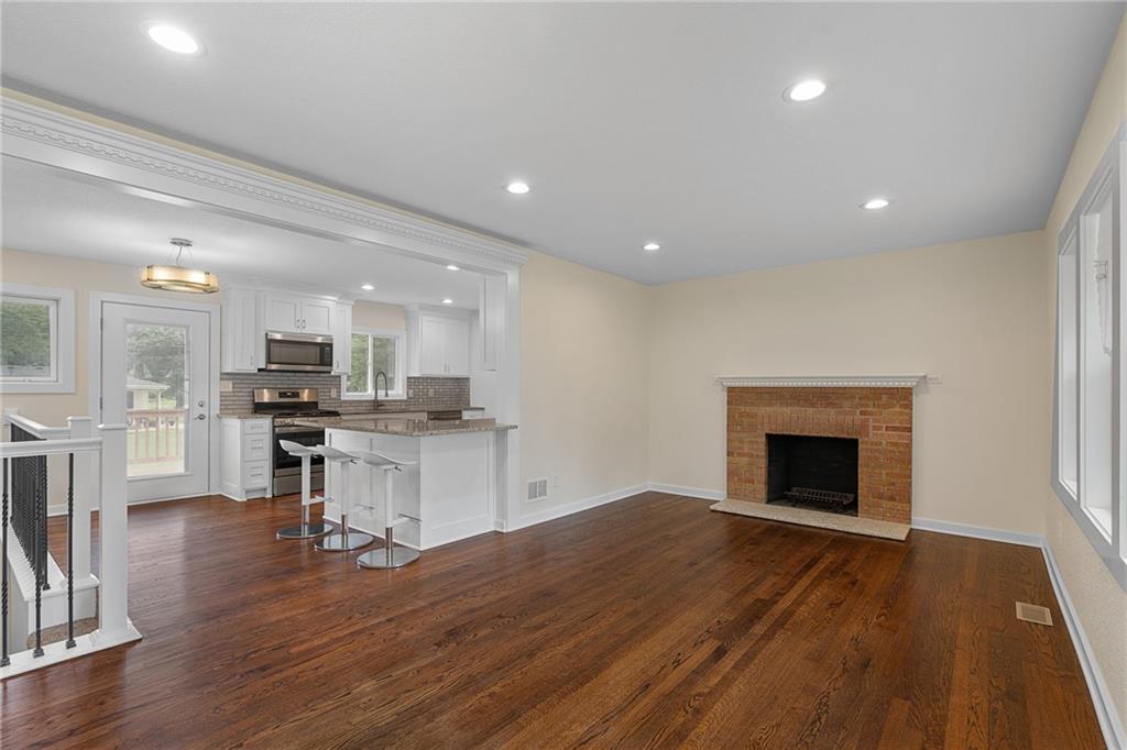 5th image of 7332 Parallel Pkwy, Kansas City, KS 66112 | MLS# 2631957