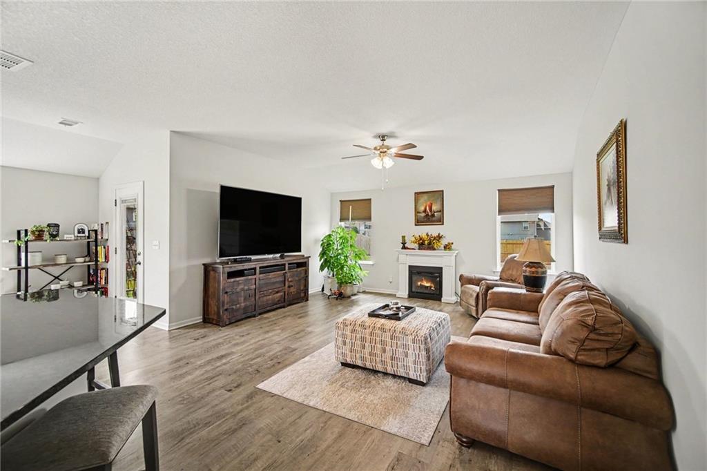 5th image of 500 Se Laurel Dr, Blue Springs, MO 64014 | MLS# 2631964