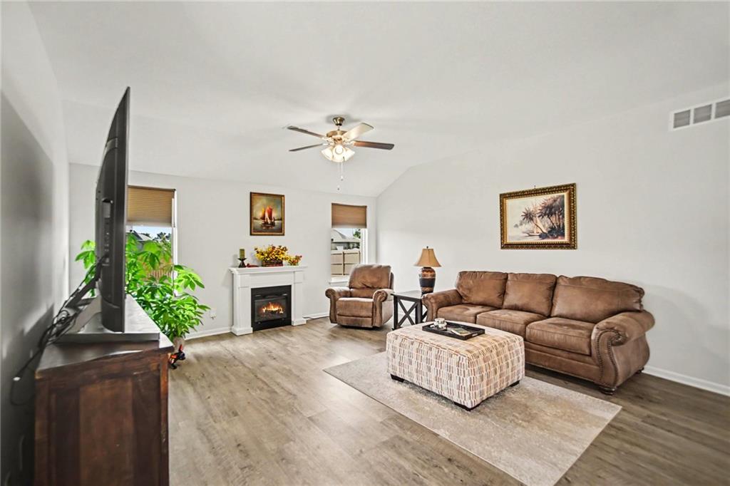 4th image of 500 Se Laurel Dr, Blue Springs, MO 64014 | MLS# 2631964