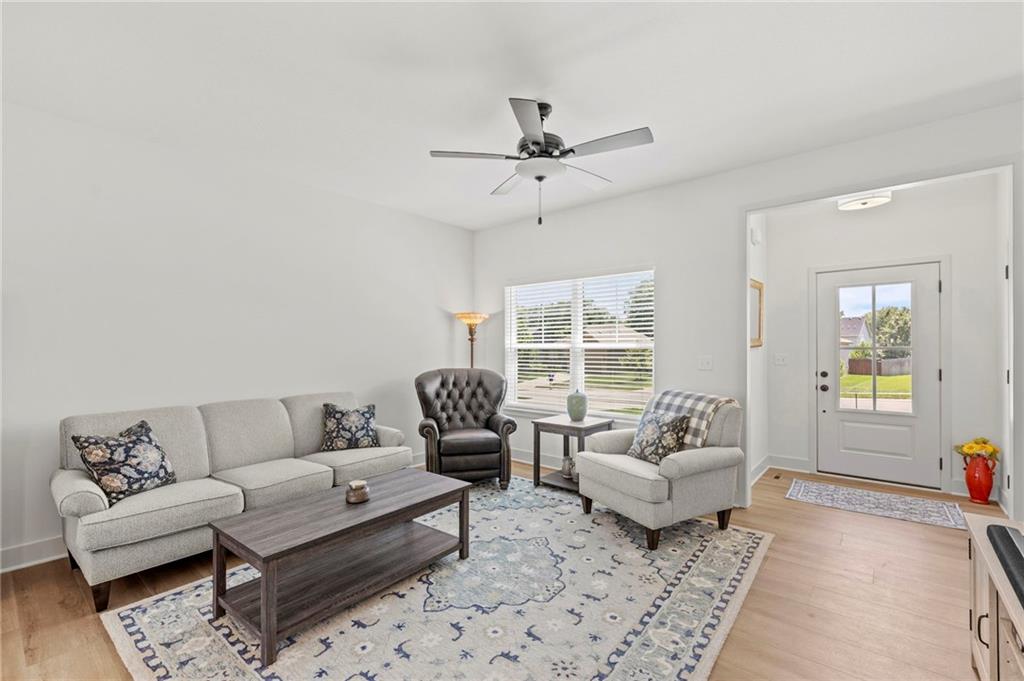 4th image of 1128 S 12Th Ter, Louisburg, KS 66053 | MLS# 2631982