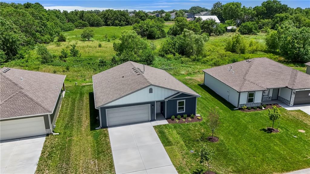 2nd image of 19507 Lincoln St, Spring Hill, KS 66083 | MLS# 2631985