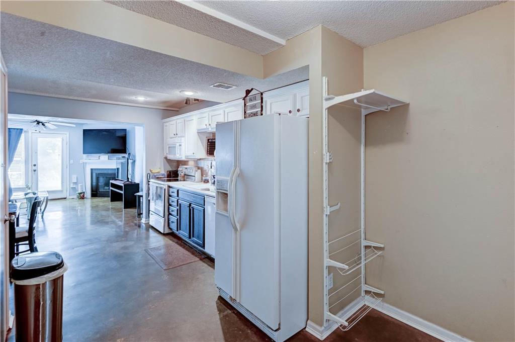 5th image of 8112 N Lawn Ave, Kansas City, MO 64119 | MLS# 2631998