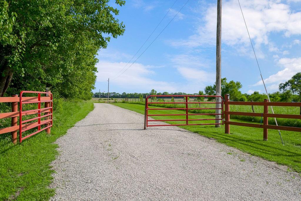 Homes for sale in Eudora, KS | 1949 900 Rd, Eudora, KS 66025 | MLS# 2632006