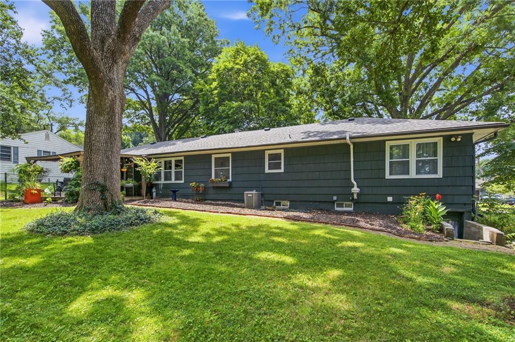 27th image of 5408 W 65th Pl, Prairie Village, KS 66202 | MLS# 2632020