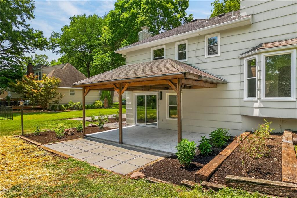 5th image of 10505 Belinder Rd, Leawood, KS 66206 | MLS# 2632042