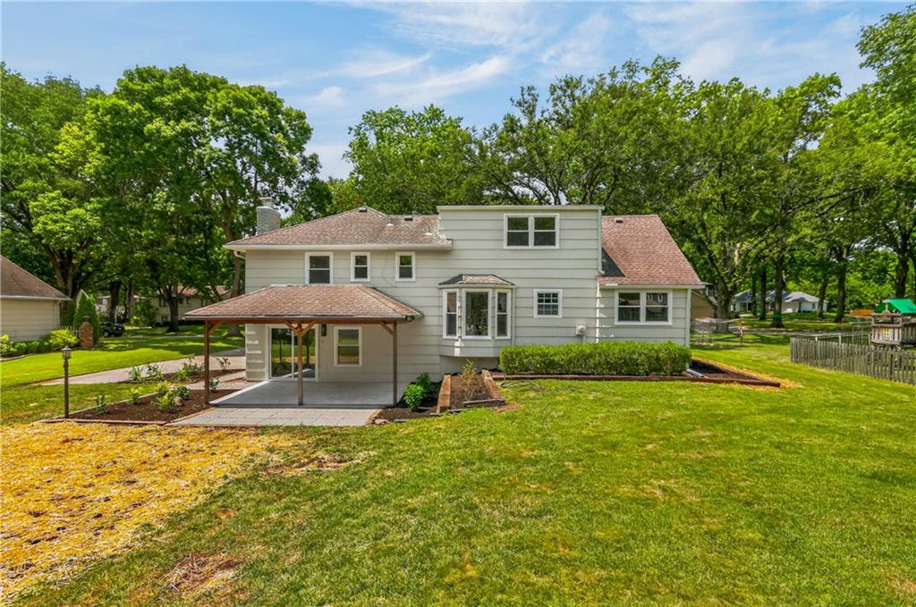 4th image of 10505 Belinder Rd, Leawood, KS 66206 | MLS# 2632042