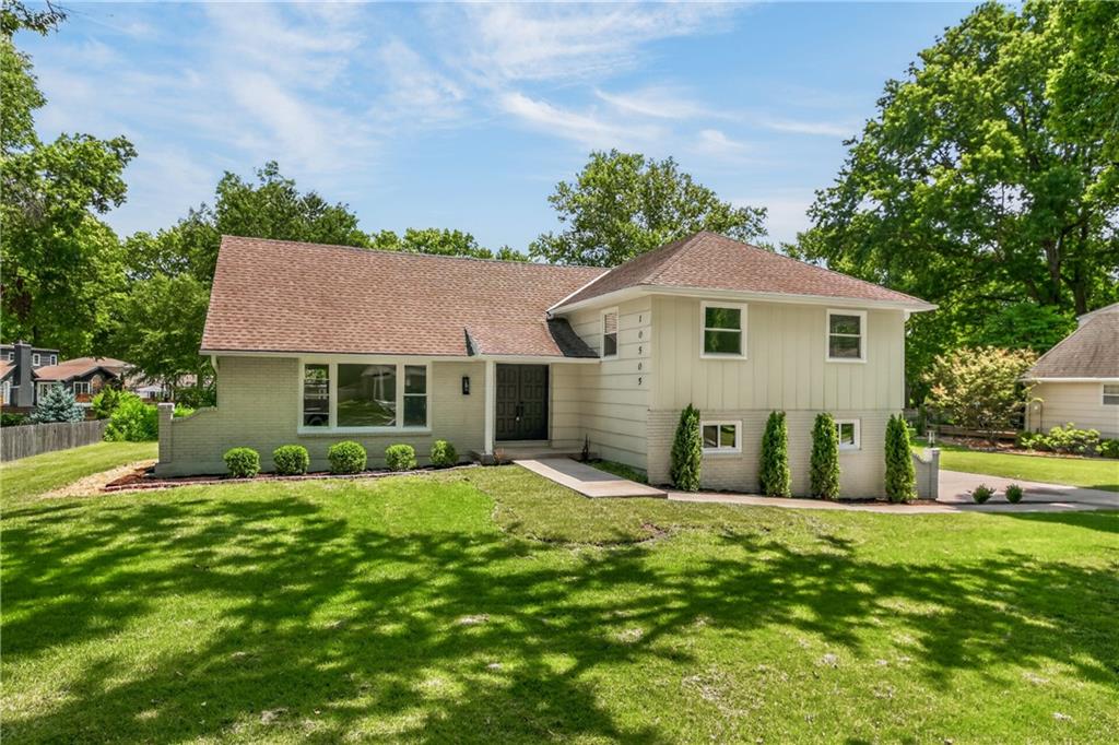 1st image of 10505 Belinder Rd, Leawood, KS 66206 | MLS# 2632042