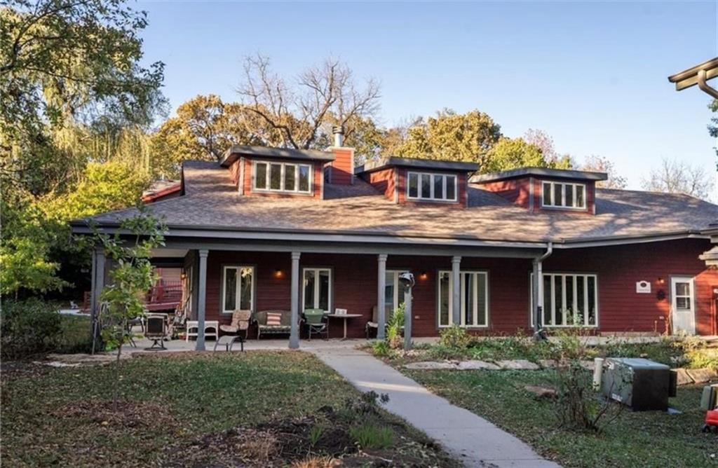 4th image of 1228 Delaware St #E16, Lawrence, KS 66046 | MLS# 2632048