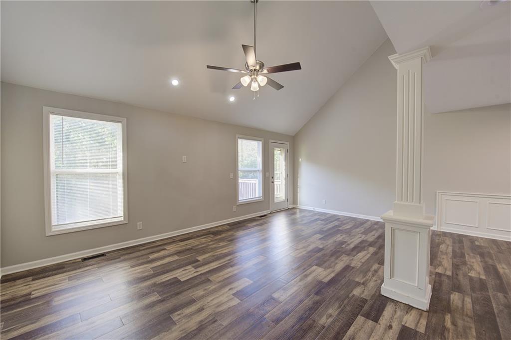 4th image of 1721 Collins Dr, Platte City, MO 64079 | MLS# 2632053