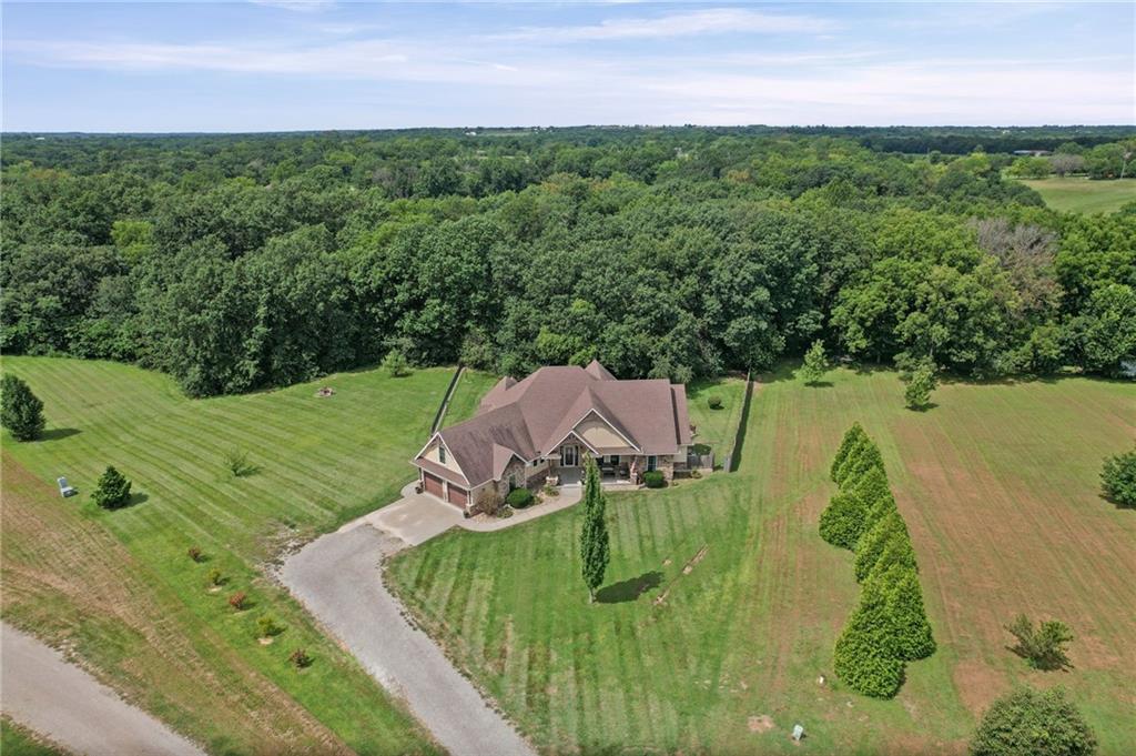 4th image of 564 Nw 41 Rd, Warrensburg, MO 64093 | MLS# 2632069