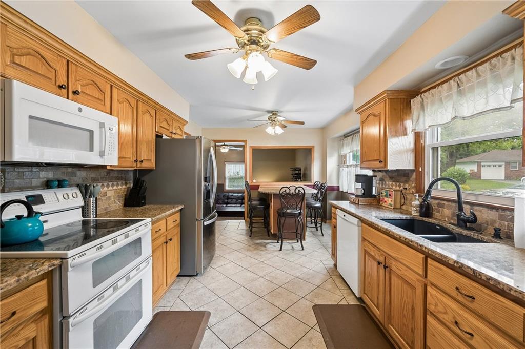 4th image of 8605 W 80Th Ter, Overland Park, KS 66204 | MLS# 2632087