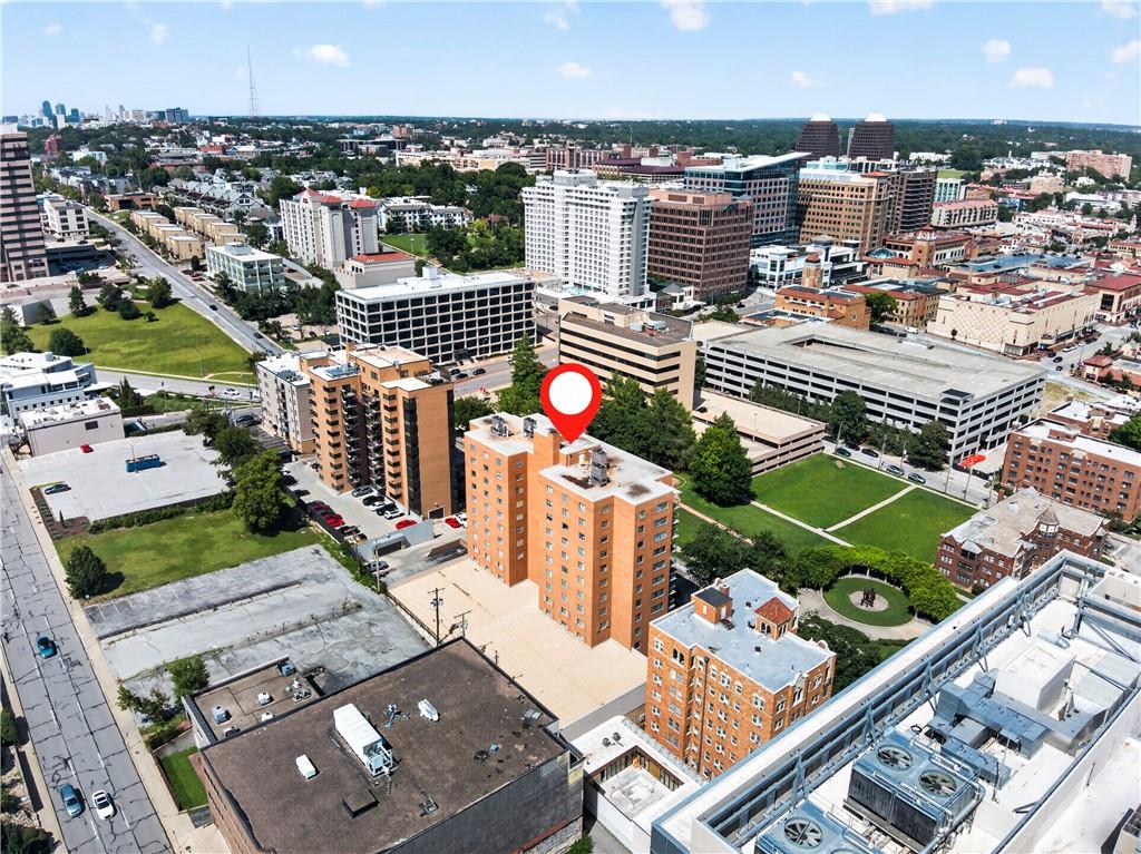 36th image of 4740 Roanoke Pkwy #402, Kansas City, MO 64112 | MLS# 2632104