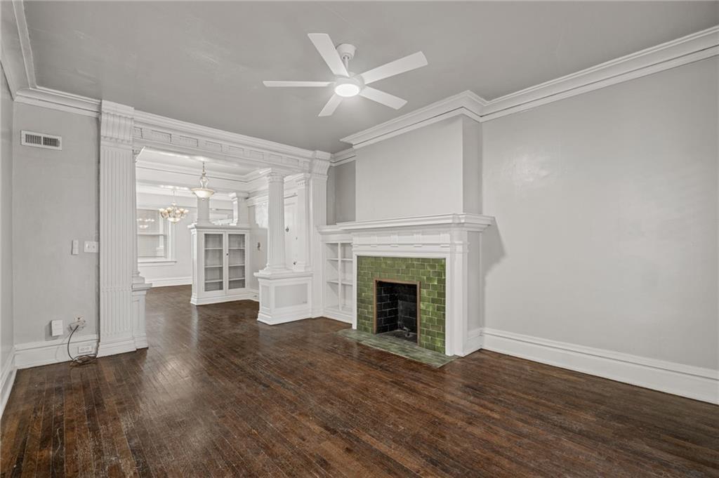 3rd image of 1110 E Armour Blvd, Kansas City, MO 64109