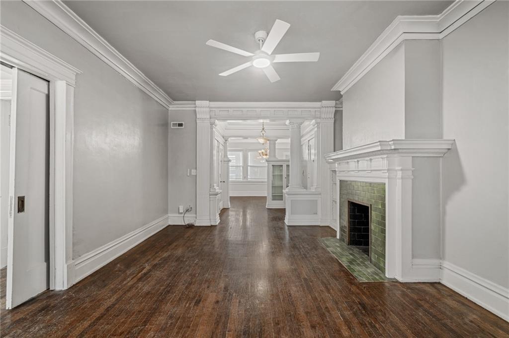 4th image of 1110 E Armour Blvd, Kansas City, MO 64109