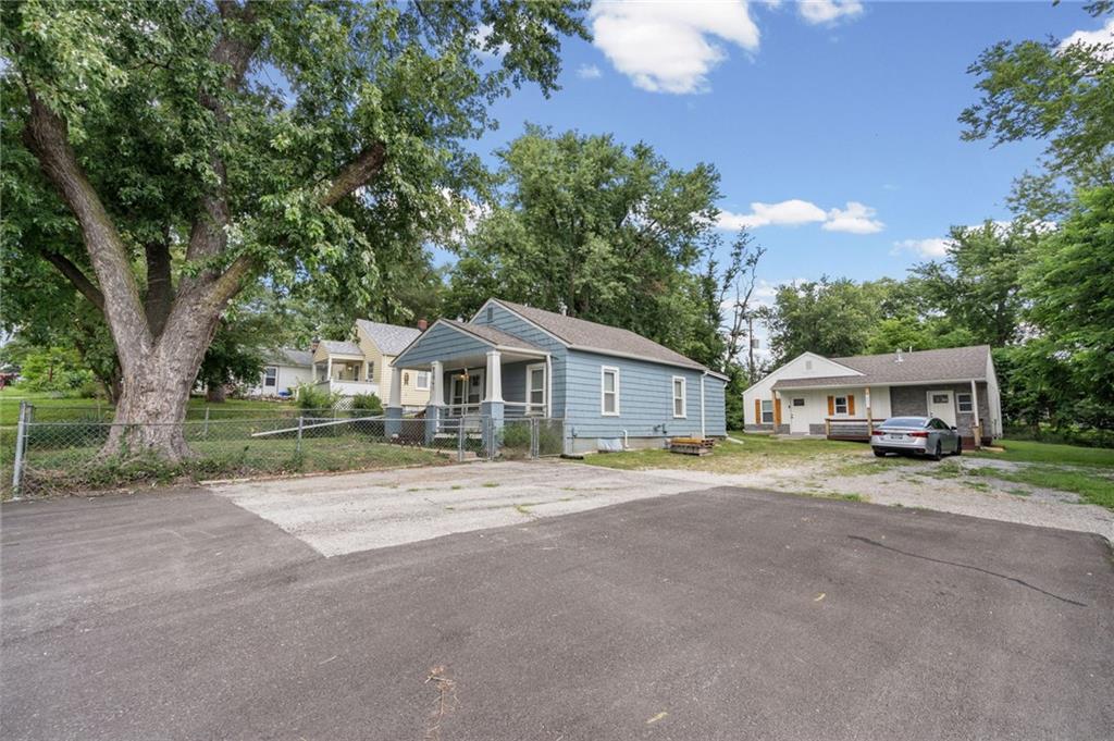 Homes for sale in Kansas City, MO | 5841 Spokane Ave, Kansas City, MO 64119 | MLS# 2632133