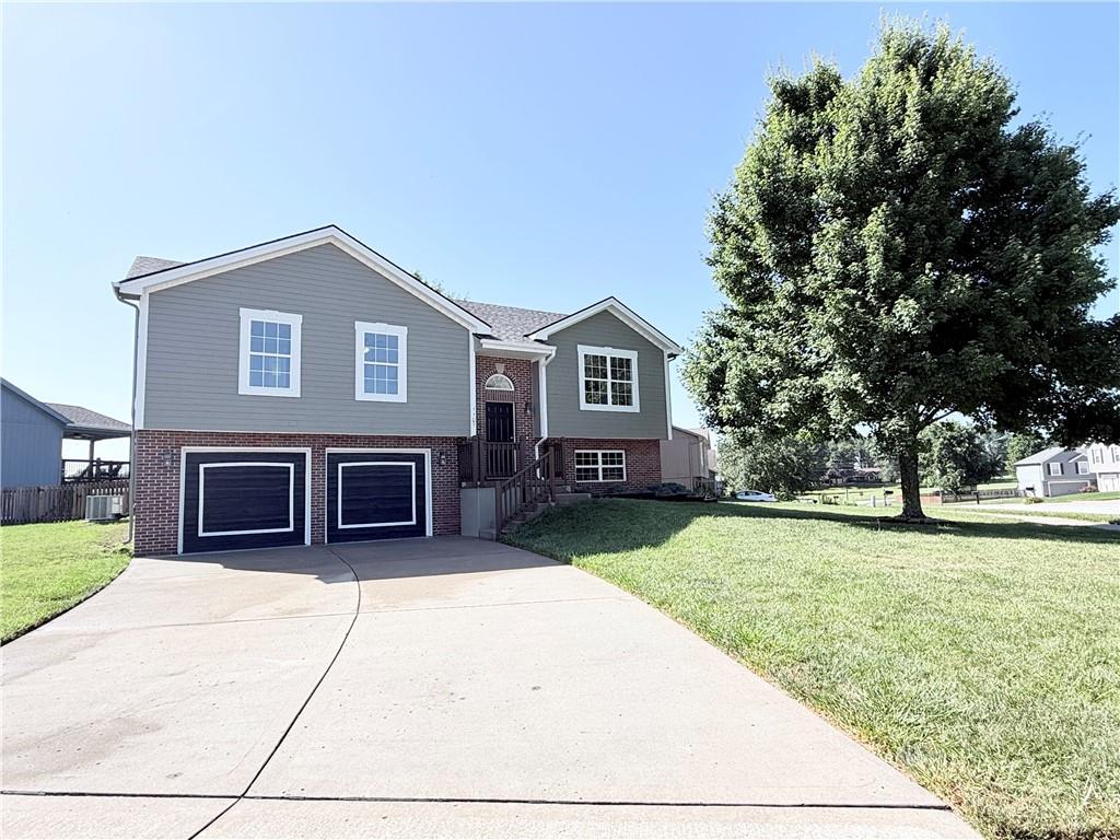 Homes for sale in Kearney, MO | 1101 E 18th St, Kearney, MO 64060 | MLS# 2632134