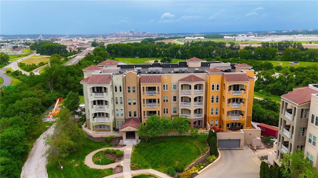 1st image of 3810 N Mulberry Dr #307, Kansas City, MO 64116 | MLS# 2632149