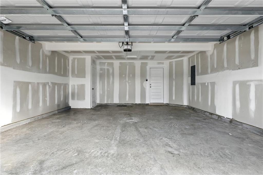 24th image of 428 Valley View Dr, Tonganoxie, KS 66086 | MLS# 2632189