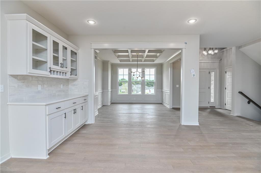 5th image of 6121 Barth Rd, Shawnee, KS 66226 | MLS# 2632214