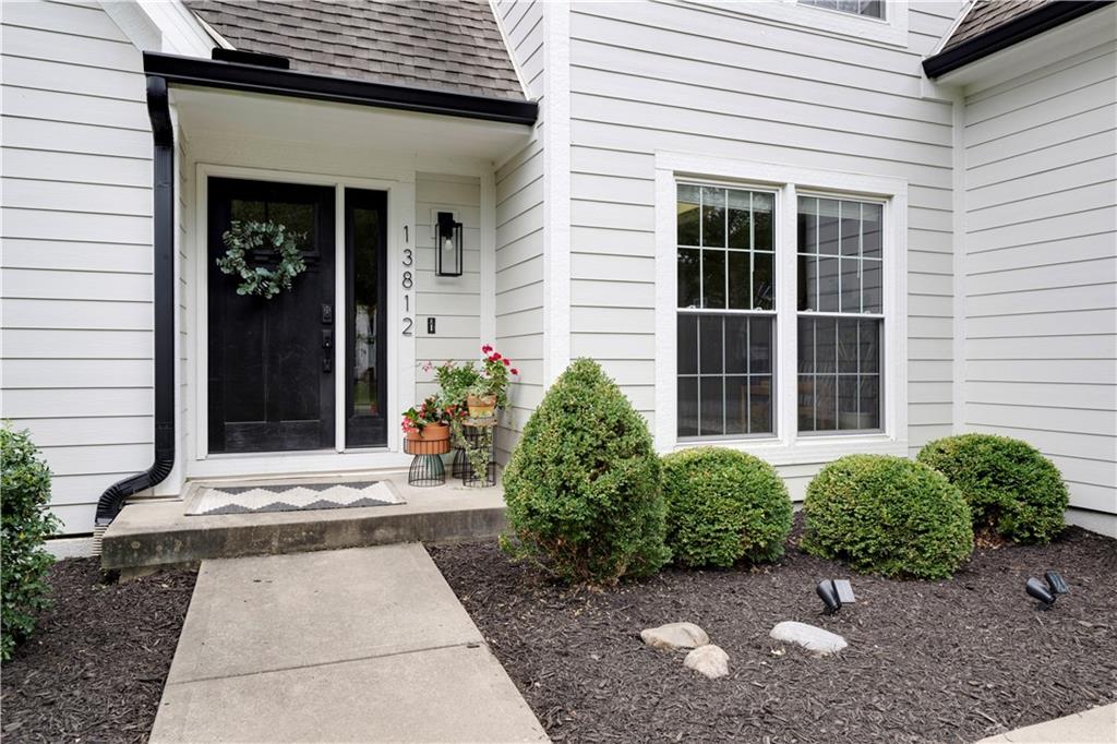 4th image of 13812 Meadow Ln, Overland Park, KS 66224 | MLS# 2632240